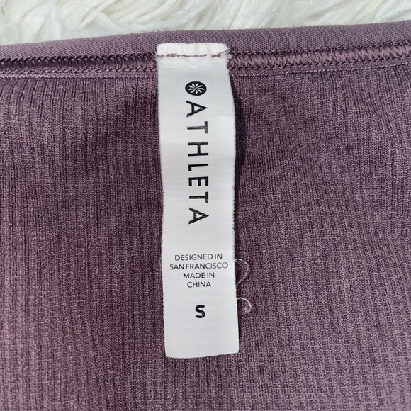 Athleta cropped v-neck tank - Picture 2 of 2